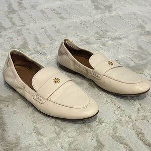 Tory Burch classic loafer 7.5